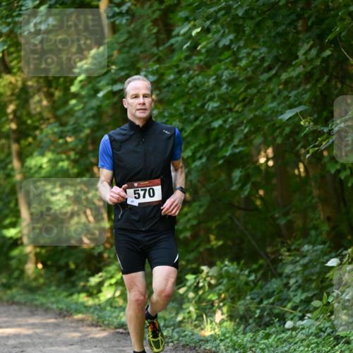 06.10.2024 - Bramfelder Halbmarathon 2024 Dr. Thomas Lammeyer http://msf.ph/oto/7334564 06.10.2024 09:51:01 Laufen 570 meine-sportfotos.de