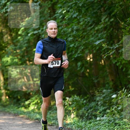 06.10.2024 - Bramfelder Halbmarathon 2024 Dr. Thomas Lammeyer http://msf.ph/oto/7334565 06.10.2024 09:51:01 Laufen 47, 570 meine-sportfotos.de