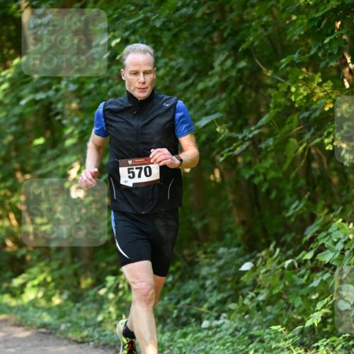 06.10.2024 - Bramfelder Halbmarathon 2024 Dr. Thomas Lammeyer http://msf.ph/oto/7334568 06.10.2024 09:51:02 Laufen 47, 570 meine-sportfotos.de