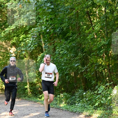06.10.2024 - Bramfelder Halbmarathon 2024 Dr. Thomas Lammeyer http://msf.ph/oto/7334622 06.10.2024 09:51:43 Laufen 32, 384 meine-sportfotos.de