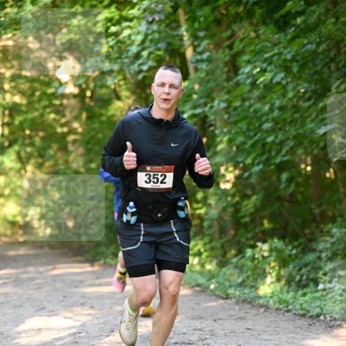 06.10.2024 - Bramfelder Halbmarathon 2024 Dr. Thomas Lammeyer http://msf.ph/oto/7334711 06.10.2024 09:52:04 Laufen 352 meine-sportfotos.de