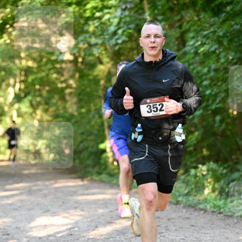 06.10.2024 - Bramfelder Halbmarathon 2024 Dr. Thomas Lammeyer http://msf.ph/oto/7334713 06.10.2024 09:52:05 Laufen 352 meine-sportfotos.de