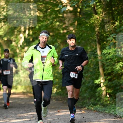 06.10.2024 - Bramfelder Halbmarathon 2024 Dr. Thomas Lammeyer http://msf.ph/oto/7334737 06.10.2024 09:52:11 Laufen 1819, 86, 353 meine-sportfotos.de