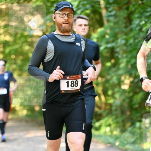 06.10.2024 - Bramfelder Halbmarathon 2024 Dr. Thomas Lammeyer http://msf.ph/oto/7334764 06.10.2024 09:52:17 Laufen 33, 189 meine-sportfotos.de
