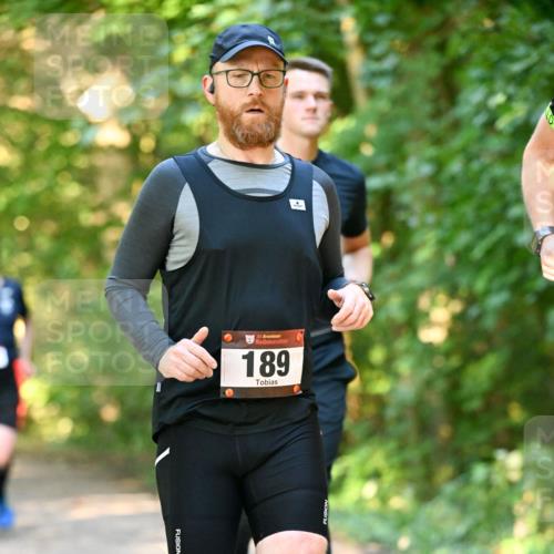 06.10.2024 - Bramfelder Halbmarathon 2024 Dr. Thomas Lammeyer http://msf.ph/oto/7334765 06.10.2024 09:52:17 Laufen 33, 189 meine-sportfotos.de