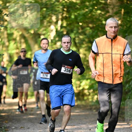 06.10.2024 - Bramfelder Halbmarathon 2024 Dr. Thomas Lammeyer http://msf.ph/oto/7334809 06.10.2024 09:52:30 Laufen 376, 356 meine-sportfotos.de