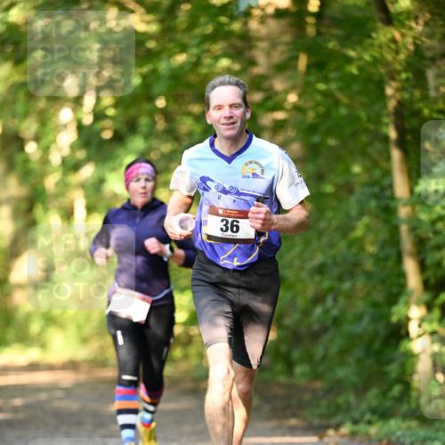 06.10.2024 - Bramfelder Halbmarathon 2024 Dr. Thomas Lammeyer http://msf.ph/oto/7334925 06.10.2024 09:53:14 Laufen 36, 2010 meine-sportfotos.de