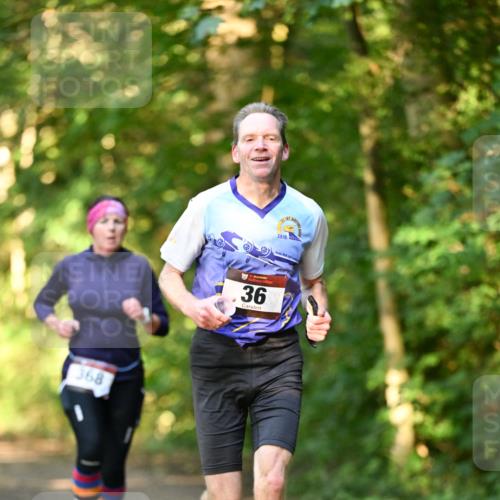 06.10.2024 - Bramfelder Halbmarathon 2024 Dr. Thomas Lammeyer http://msf.ph/oto/7334929 06.10.2024 09:53:14 Laufen 368, 2010, 36 meine-sportfotos.de