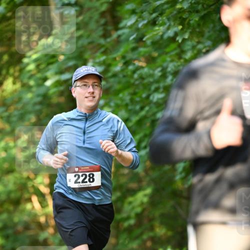 06.10.2024 - Bramfelder Halbmarathon 2024 Dr. Thomas Lammeyer http://msf.ph/oto/7334999 06.10.2024 09:53:34 Laufen 50, 33, 228 meine-sportfotos.de
