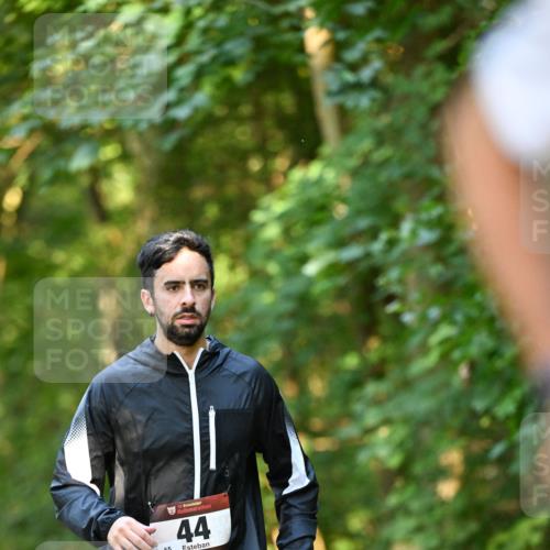 06.10.2024 - Bramfelder Halbmarathon 2024 Dr. Thomas Lammeyer http://msf.ph/oto/7335002 06.10.2024 09:53:36 Laufen 33, 44, 55 meine-sportfotos.de