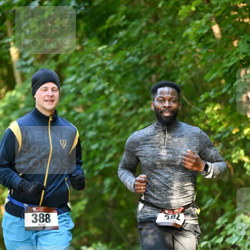 06.10.2024 - Bramfelder Halbmarathon 2024 Dr. Thomas Lammeyer http://msf.ph/oto/7335029 06.10.2024 09:53:43 Laufen 3, 388 meine-sportfotos.de