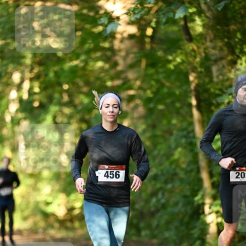 06.10.2024 - Bramfelder Halbmarathon 2024 Dr. Thomas Lammeyer http://msf.ph/oto/7335047 06.10.2024 09:53:49 Laufen 73, 456, 201 meine-sportfotos.de