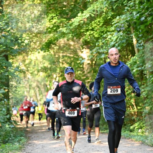06.10.2024 - Bramfelder Halbmarathon 2024 Dr. Thomas Lammeyer http://msf.ph/oto/7335137 06.10.2024 09:54:08 Laufen 23, 469, 391, 209 meine-sportfotos.de