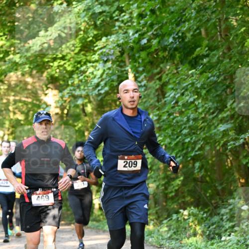 06.10.2024 - Bramfelder Halbmarathon 2024 Dr. Thomas Lammeyer http://msf.ph/oto/7335139 06.10.2024 09:54:09 Laufen 469, 3914, 209 meine-sportfotos.de
