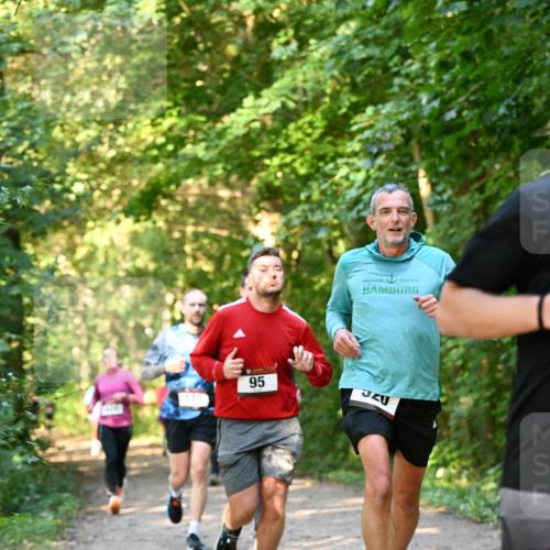 06.10.2024 - Bramfelder Halbmarathon 2024 Dr. Thomas Lammeyer http://msf.ph/oto/7335172 06.10.2024 09:54:17 Laufen 140, 95 meine-sportfotos.de