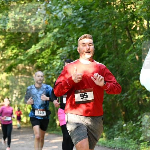 06.10.2024 - Bramfelder Halbmarathon 2024 Dr. Thomas Lammeyer http://msf.ph/oto/7335183 06.10.2024 09:54:18 Laufen 140, 95 meine-sportfotos.de