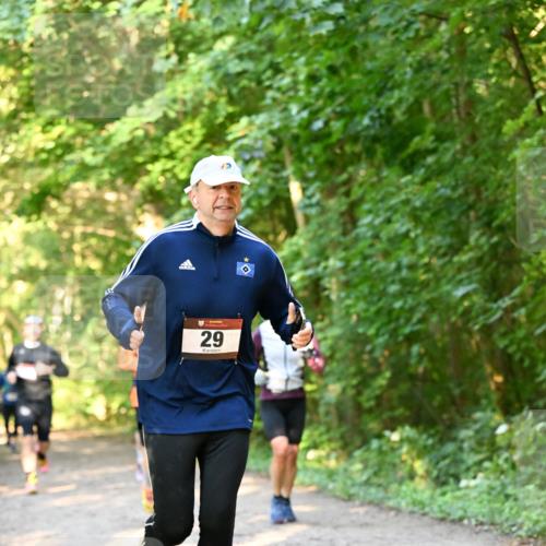 06.10.2024 - Bramfelder Halbmarathon 2024 Dr. Thomas Lammeyer http://msf.ph/oto/7335266 06.10.2024 09:54:43 Laufen 29 meine-sportfotos.de