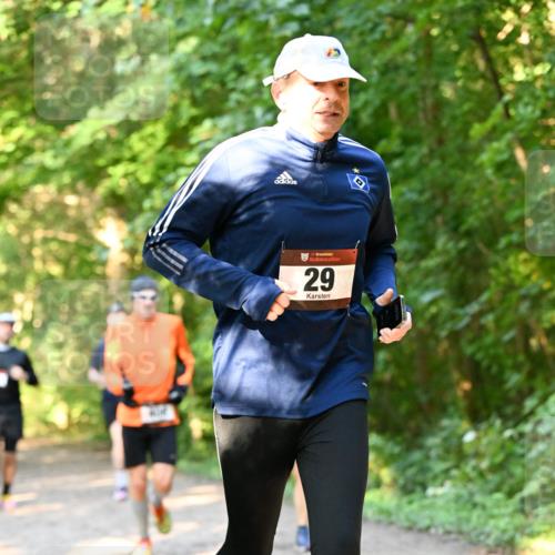 06.10.2024 - Bramfelder Halbmarathon 2024 Dr. Thomas Lammeyer http://msf.ph/oto/7335270 06.10.2024 09:54:44 Laufen 31, 29 meine-sportfotos.de