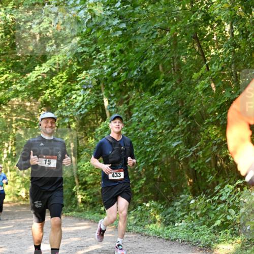 06.10.2024 - Bramfelder Halbmarathon 2024 Dr. Thomas Lammeyer http://msf.ph/oto/7335283 06.10.2024 09:54:46 Laufen 15, 433 meine-sportfotos.de
