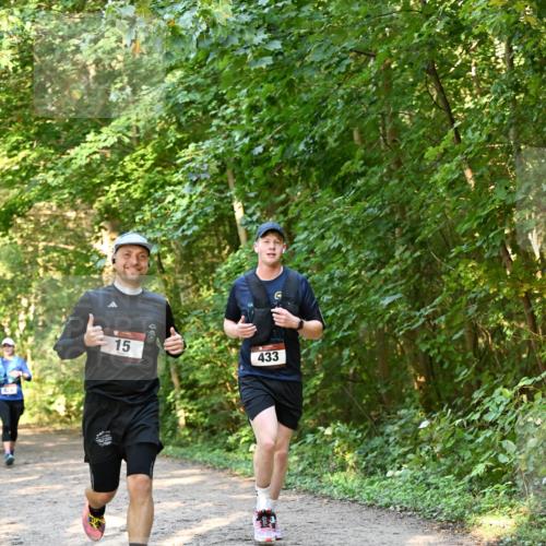 06.10.2024 - Bramfelder Halbmarathon 2024 Dr. Thomas Lammeyer http://msf.ph/oto/7335284 06.10.2024 09:54:46 Laufen 15, 433 meine-sportfotos.de