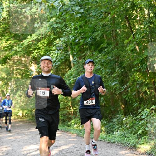 06.10.2024 - Bramfelder Halbmarathon 2024 Dr. Thomas Lammeyer http://msf.ph/oto/7335285 06.10.2024 09:54:47 Laufen 15, 433 meine-sportfotos.de