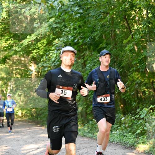 06.10.2024 - Bramfelder Halbmarathon 2024 Dr. Thomas Lammeyer http://msf.ph/oto/7335288 06.10.2024 09:54:47 Laufen 41, 15, 433 meine-sportfotos.de