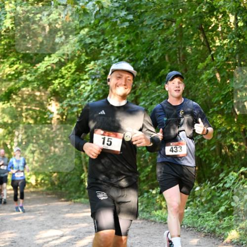 06.10.2024 - Bramfelder Halbmarathon 2024 Dr. Thomas Lammeyer http://msf.ph/oto/7335289 06.10.2024 09:54:47 Laufen 15, 433 meine-sportfotos.de