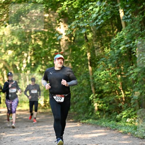 06.10.2024 - Bramfelder Halbmarathon 2024 Dr. Thomas Lammeyer http://msf.ph/oto/7335336 06.10.2024 09:54:58 Laufen 303, 407 meine-sportfotos.de