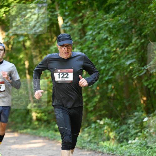 06.10.2024 - Bramfelder Halbmarathon 2024 Dr. Thomas Lammeyer http://msf.ph/oto/7335370 06.10.2024 09:55:04 Laufen 7, 122 meine-sportfotos.de