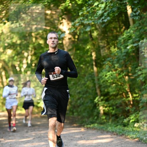 06.10.2024 - Bramfelder Halbmarathon 2024 Dr. Thomas Lammeyer http://msf.ph/oto/7335385 06.10.2024 09:55:08 Laufen 530 meine-sportfotos.de
