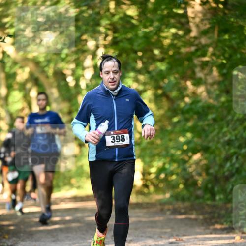 06.10.2024 - Bramfelder Halbmarathon 2024 Dr. Thomas Lammeyer http://msf.ph/oto/7335418 06.10.2024 09:55:16 Laufen 398, 2 meine-sportfotos.de