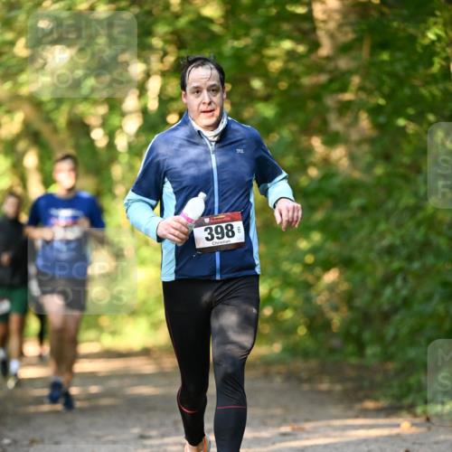 06.10.2024 - Bramfelder Halbmarathon 2024 Dr. Thomas Lammeyer http://msf.ph/oto/7335423 06.10.2024 09:55:17 Laufen 398 meine-sportfotos.de