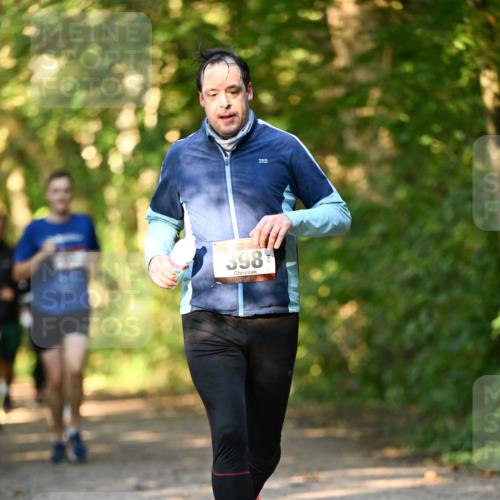 06.10.2024 - Bramfelder Halbmarathon 2024 Dr. Thomas Lammeyer http://msf.ph/oto/7335426 06.10.2024 09:55:17 Laufen 398 meine-sportfotos.de