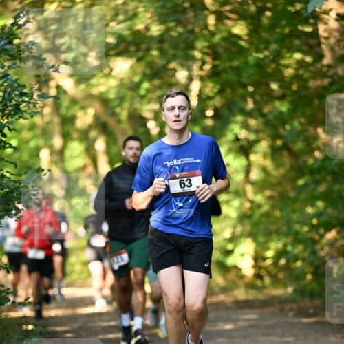 06.10.2024 - Bramfelder Halbmarathon 2024 Dr. Thomas Lammeyer http://msf.ph/oto/7335432 06.10.2024 09:55:21 Laufen 20, 63 meine-sportfotos.de