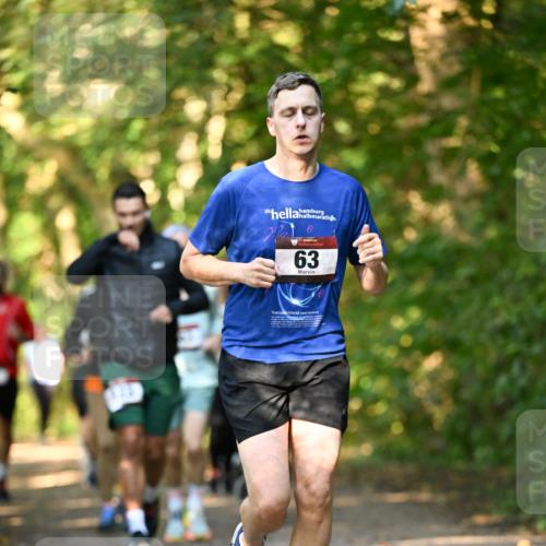 06.10.2024 - Bramfelder Halbmarathon 2024 Dr. Thomas Lammeyer http://msf.ph/oto/7335441 06.10.2024 09:55:22 Laufen 63 meine-sportfotos.de