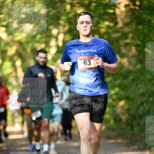 06.10.2024 - Bramfelder Halbmarathon 2024 Dr. Thomas Lammeyer http://msf.ph/oto/7335443 06.10.2024 09:55:22 Laufen 63 meine-sportfotos.de