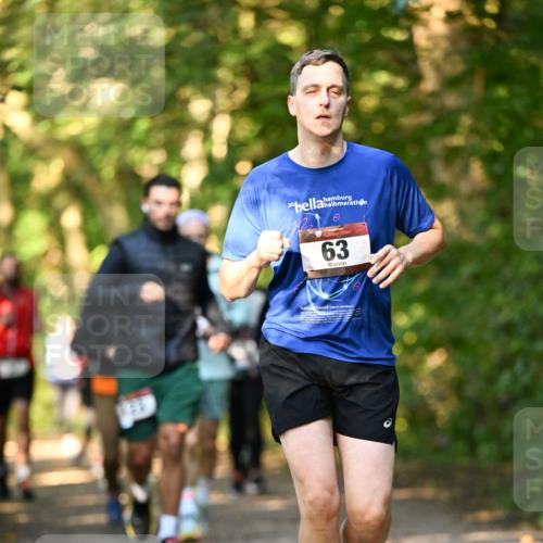 06.10.2024 - Bramfelder Halbmarathon 2024 Dr. Thomas Lammeyer http://msf.ph/oto/7335444 06.10.2024 09:55:22 Laufen 20, 63 meine-sportfotos.de