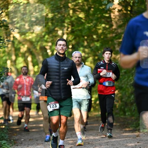 06.10.2024 - Bramfelder Halbmarathon 2024 Dr. Thomas Lammeyer http://msf.ph/oto/7335449 06.10.2024 09:55:24 Laufen 123, 22 meine-sportfotos.de