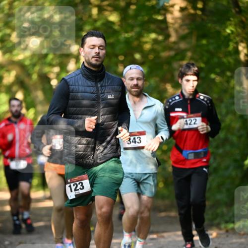 06.10.2024 - Bramfelder Halbmarathon 2024 Dr. Thomas Lammeyer http://msf.ph/oto/7335458 06.10.2024 09:55:25 Laufen 123, 343, 422 meine-sportfotos.de