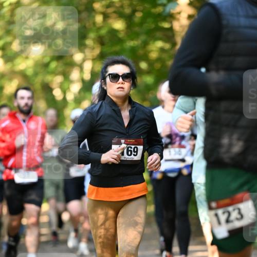 06.10.2024 - Bramfelder Halbmarathon 2024 Dr. Thomas Lammeyer http://msf.ph/oto/7335470 06.10.2024 09:55:27 Laufen 33, 169, 130, 123 meine-sportfotos.de
