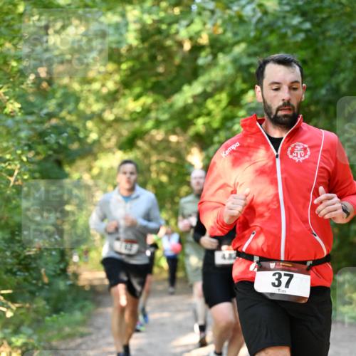 06.10.2024 - Bramfelder Halbmarathon 2024 Dr. Thomas Lammeyer http://msf.ph/oto/7335498 06.10.2024 09:55:33 Laufen 144, 37 meine-sportfotos.de
