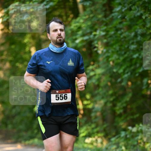 06.10.2024 - Bramfelder Halbmarathon 2024 Dr. Thomas Lammeyer http://msf.ph/oto/7335557 06.10.2024 09:55:44 Laufen 33, 556 meine-sportfotos.de