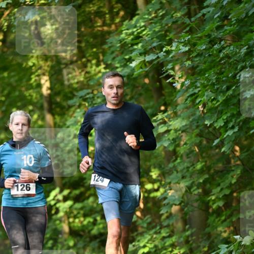 06.10.2024 - Bramfelder Halbmarathon 2024 Dr. Thomas Lammeyer http://msf.ph/oto/7335564 06.10.2024 09:55:55 Laufen 10, 126, 124 meine-sportfotos.de