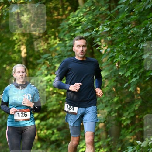 06.10.2024 - Bramfelder Halbmarathon 2024 Dr. Thomas Lammeyer http://msf.ph/oto/7335567 06.10.2024 09:55:55 Laufen 10, 126, 124 meine-sportfotos.de