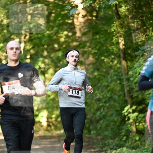 06.10.2024 - Bramfelder Halbmarathon 2024 Dr. Thomas Lammeyer http://msf.ph/oto/7335570 06.10.2024 09:55:57 Laufen 84, 118 meine-sportfotos.de