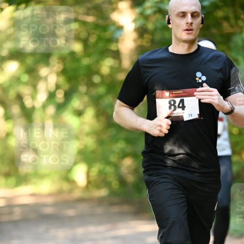 06.10.2024 - Bramfelder Halbmarathon 2024 Dr. Thomas Lammeyer http://msf.ph/oto/7335580 06.10.2024 09:55:59 Laufen 33, 84, 72 meine-sportfotos.de
