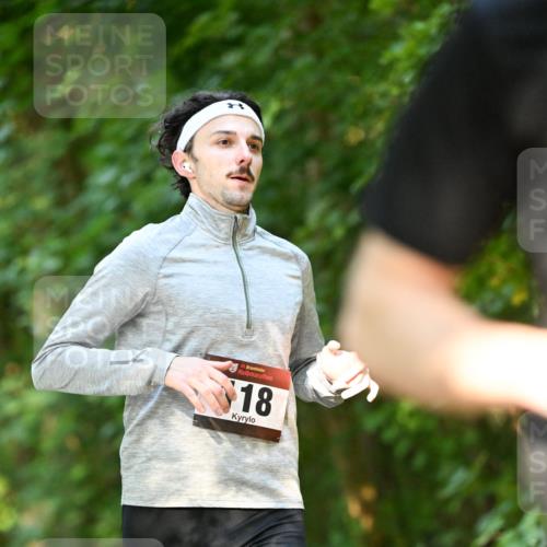 06.10.2024 - Bramfelder Halbmarathon 2024 Dr. Thomas Lammeyer http://msf.ph/oto/7335582 06.10.2024 09:56:00 Laufen 18 meine-sportfotos.de