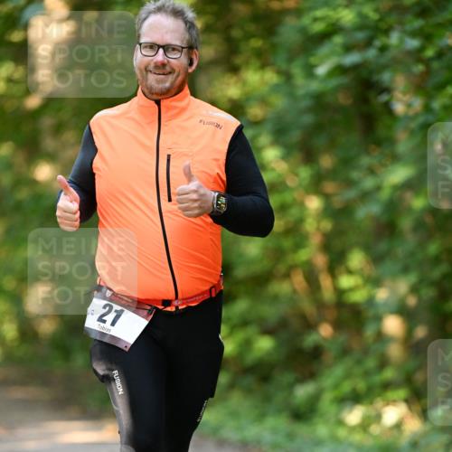 06.10.2024 - Bramfelder Halbmarathon 2024 Dr. Thomas Lammeyer http://msf.ph/oto/7335651 06.10.2024 09:57:07 Laufen 21 meine-sportfotos.de