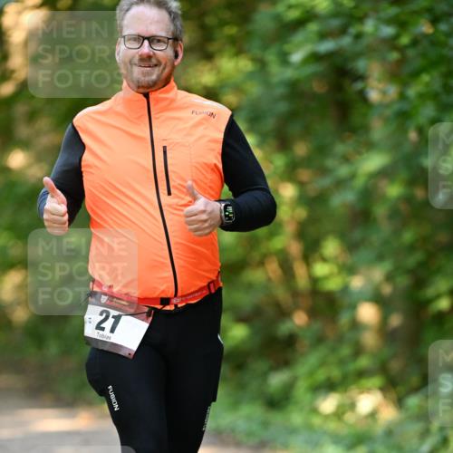 06.10.2024 - Bramfelder Halbmarathon 2024 Dr. Thomas Lammeyer http://msf.ph/oto/7335652 06.10.2024 09:57:07 Laufen 21 meine-sportfotos.de