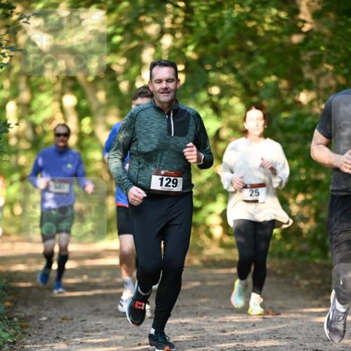 06.10.2024 - Bramfelder Halbmarathon 2024 Dr. Thomas Lammeyer http://msf.ph/oto/7335697 06.10.2024 09:57:23 Laufen 129, 25 meine-sportfotos.de